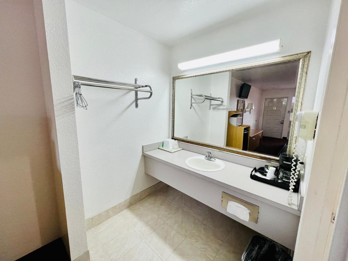 Greystone Inn Bridgeport Экстерьер фото
